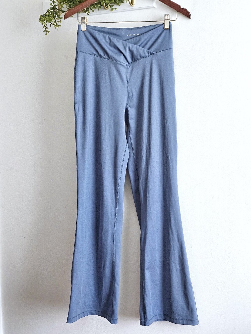 Aeropostale Women's M Blue Crossover Waist Flare Yoga Pants Stretch Activewear